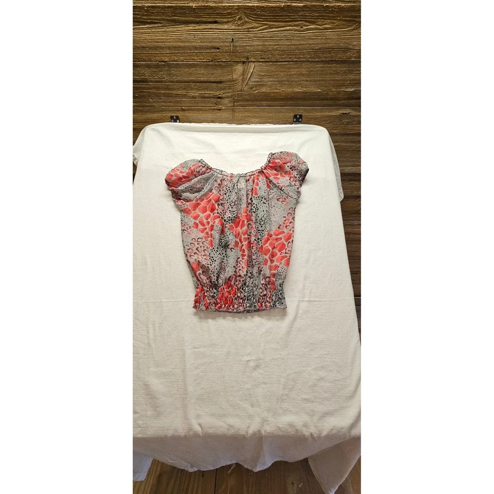 Sixteen Womens Red Grey Animal Print Smocked Hem Chiffon Blouse Medium - Picture 4 of 4